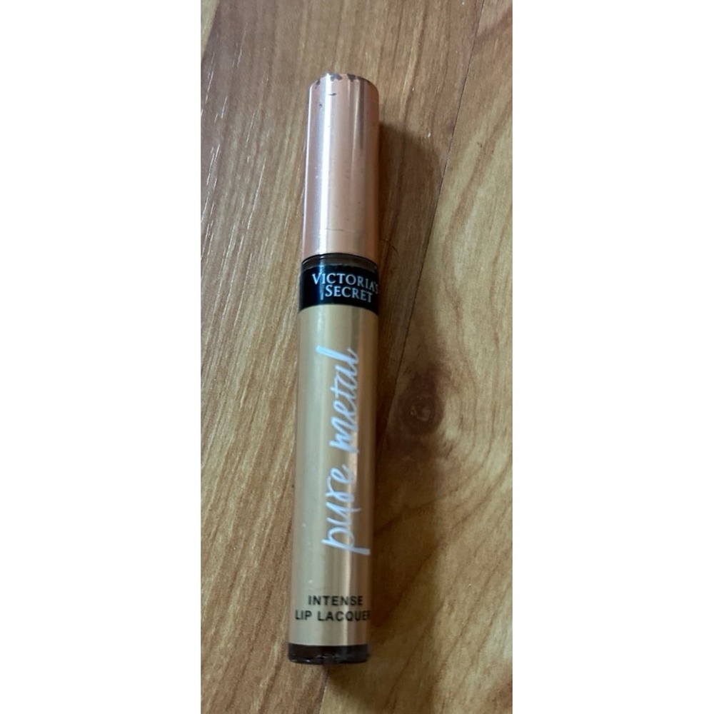 New VTG Victoria's Secret Pure Metal Intense Lip Lacquer Glow 3.1g / 0.11oz